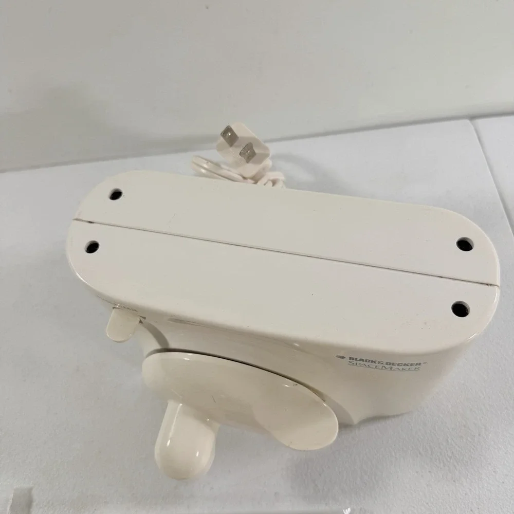 BLACK+DECKER Spacemaker Under Counter Can Opener EC75 White W/ Hardware TESTED